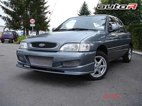 Ford Escort 95-98 4D Frontbumper Blade [Autor] 1