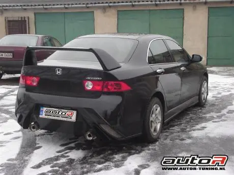 Honda Accord 03+ 4D Rearbumper Alien [Autor] 1