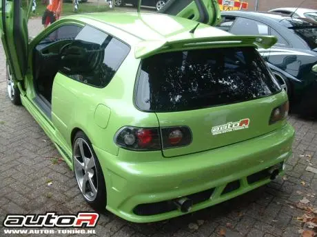 Honda Civic 92-95 3D Rearbumper Old School [Autor] 1