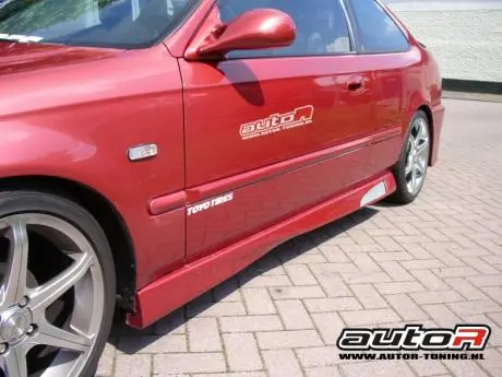 Honda Civic 96-00 Sideskirts Racing [Autor] 1
