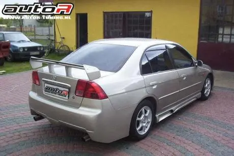 Honda Civic 01-04 4D Rearbumper Db9 [Autor] 1