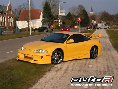 Mitsubishi Eclipse D30 95-97 Frontbumper Booster [Autor] 1
