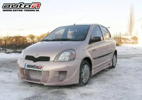 Toyota Yaris 99-03 Frontbumper Ant [Autor] 1