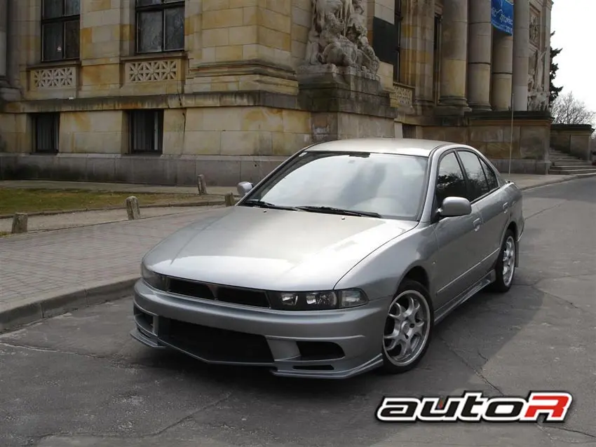 Mitsubishi Galant 97-04 4D/Station Frontbumper Yakuza [Autor 1