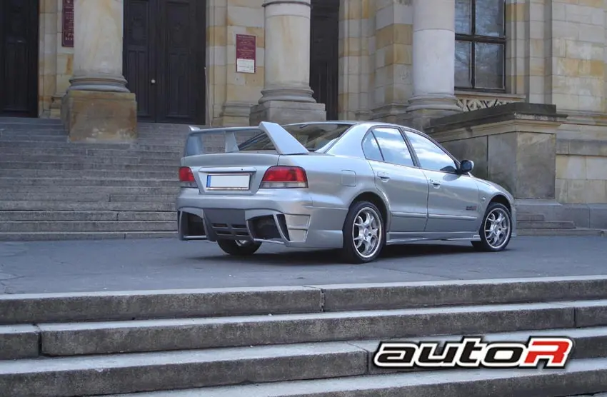 Mitsubishi Galant 97-04 4D Rearbumper Alien [Autor] 1
