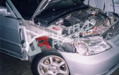 Honda Civic 01-05 2D 1.7 Ultraracing 3-Point Fender Brackets 1