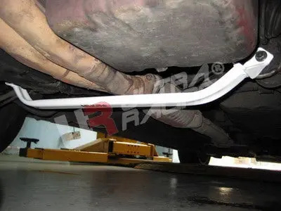 Honda Civic/Crx 88-91 Ef/Ed Ultraracing Front Lower Tiebar 1
