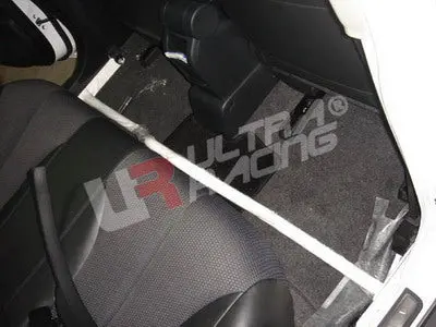 Toyota Celica T23 00+ Ultraracing 2-Point Room Bar 1