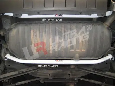 Hyundai Tucson 05-09 Ultraracing 2-Point Rear Torsion Bar 1
