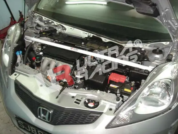 Honda Jazz/Fit 08+ Ultraracing 2-Point Front Upper Strutbar 1
