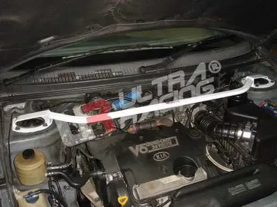 Kia Carnival 98-05 Ultraracing 2-Point Front Upper Strutbar 1