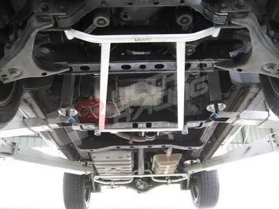 Kia Sorento 2.5 Ultraracing 4-Point Front H-Brace 1