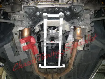 Mercedes Clk 320 C209 02-09 Ultraracing 4Point Front H-Brace 1