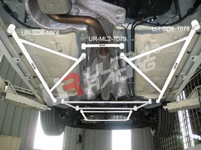Ford Focus Mk2 2.0 Tdci Ultraracing Mid Lower Tiebar 1