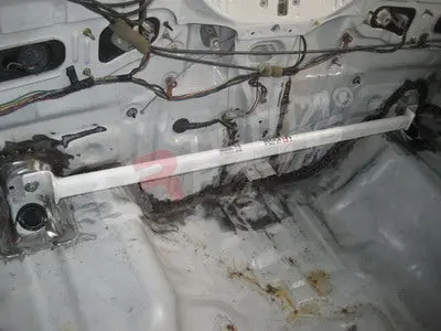 Honda Integra 94-01 Dc2 Ultraracing Rear Trunk Bar 1