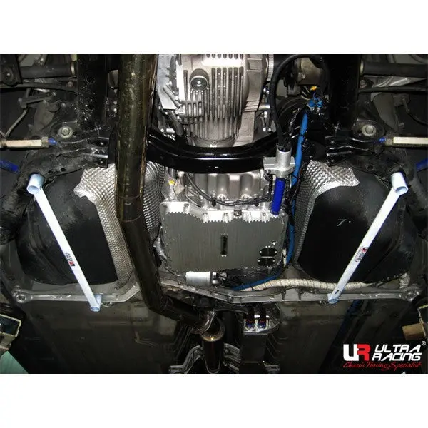 Nissan Skyline Gtr R35 Ultraracing 4-Point Rear Lower Brace 1