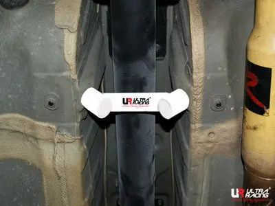 Honda S2000 Ap1/2 Ultraracing 2-Point Mid Lower Member Brace 1