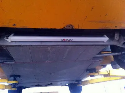 Lotus Elise/Exige 00-04 Ultraracing Front Lower Tiebar 1376 1