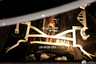 Honda Civic Fd2 05+ Typer Ultra-R 4-Point Front H-Brace 1