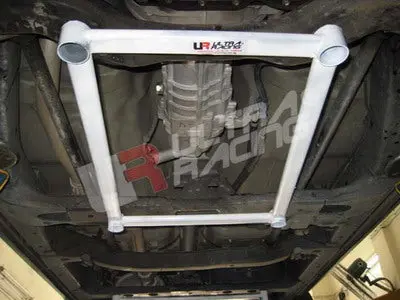Isuzu D-Max 2.5D Ultraracing 4-Point Front H-Brace 1