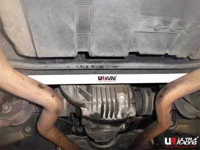 Bmw E53 X5 4.4 99-06 Ultraracing 2-Point Rear Lower Bar 1704 1