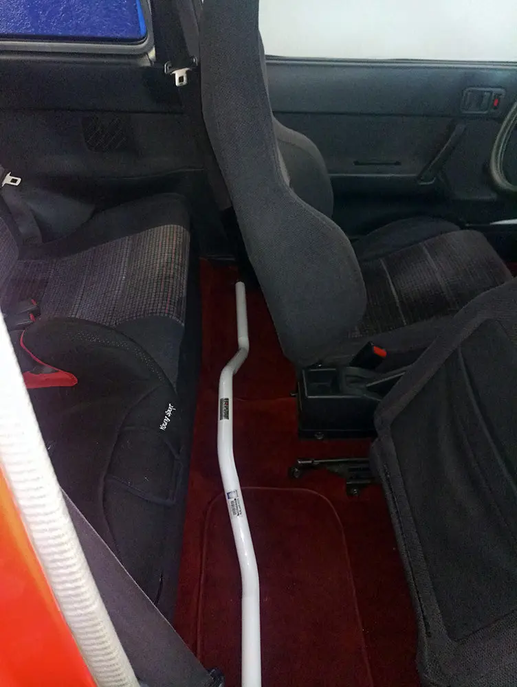 Suzuki Swift 89-94 Ultraracing 2-Point Room Bar 1