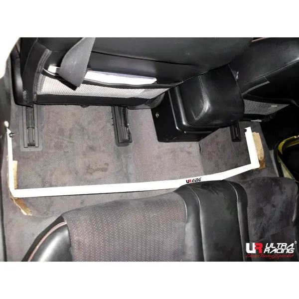 Nissan Skyline V35 2.5 01+ Ultra-R 2-Point Room Bar 1