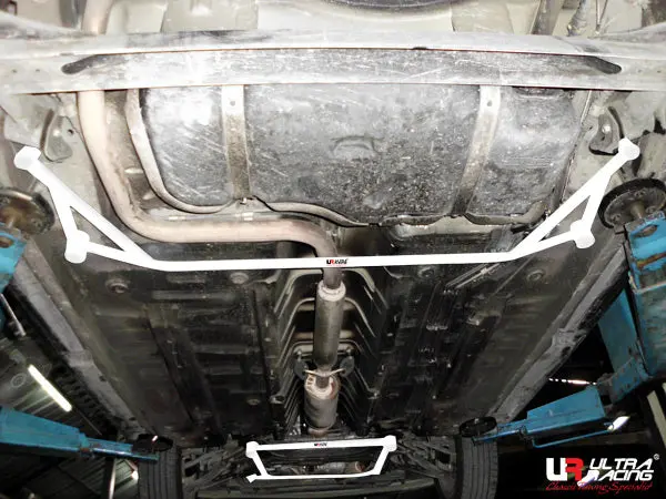 Chevrolet Aveo 1.4 11+ Ultraracing 4P Rear Lower Brace 1