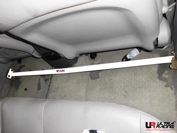 Hyundai Elentra Xd 1.8 00-06 Ultraracing 2Point Roombar 2094 1