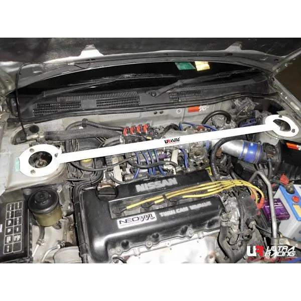 Nissan Primera 95-02 P11 Ultraracing Front Upper Strutbar 1