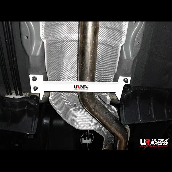 Nissan Juke 10+ Ultraracing 2-Point Middle Lower Bar 2338 1