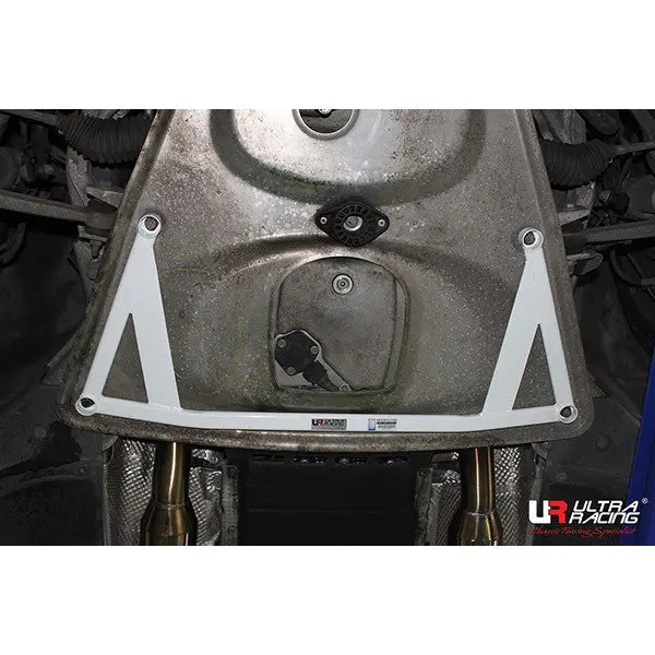 Bmw M3 E92 07-13 Ultraracing 4-Point Front Lower Brace 2759 1