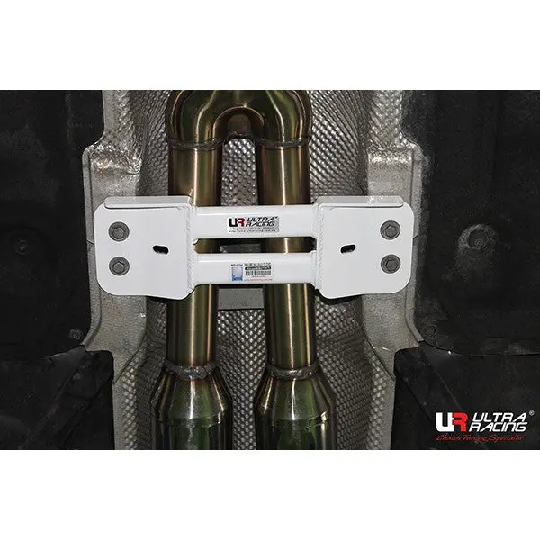 Bmw M3 E92 07-13 Ultraracing 2-Point Mid Lower Brace 2760 1