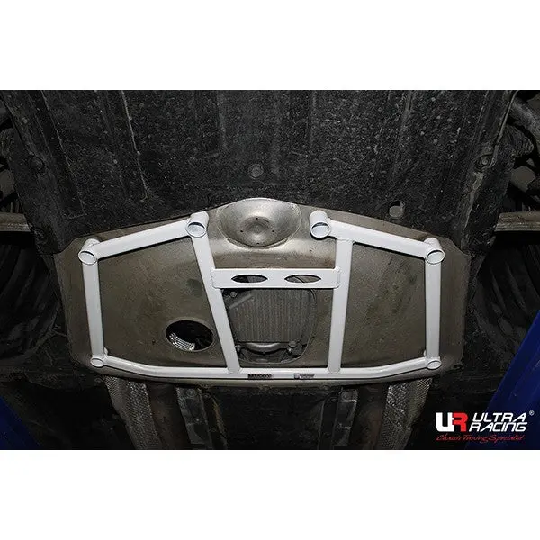 Bmw M5 F10 10+ Ultraracing 6-Point Front Lower Brace 3066 1