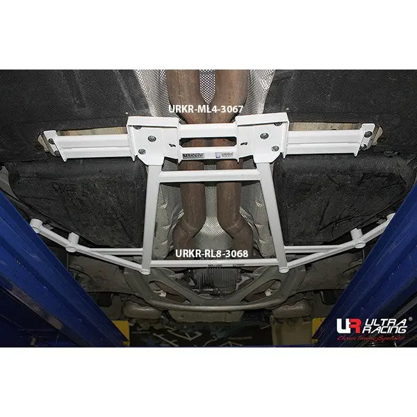 Bmw M5 F10 10+ Ultraracing 4-Point Mid Lower Brace 3067 1
