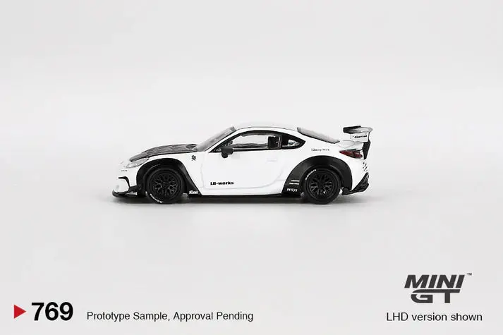 Mini Gt - 1/64  Toyota Gr86 White 1