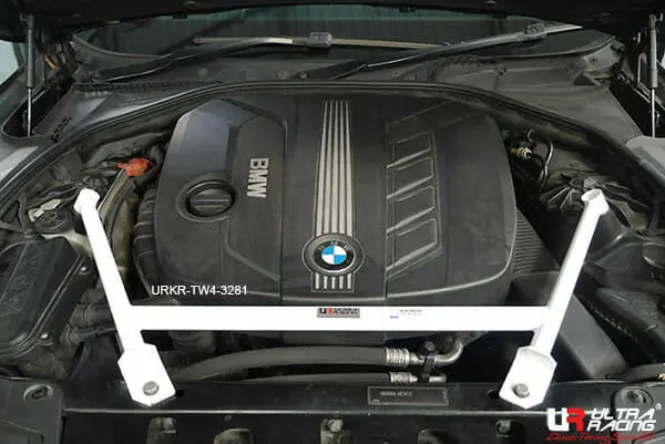 Bmw 520 2.0D F11 10+ Ultraracing 4P Front Upper Strutbar 1