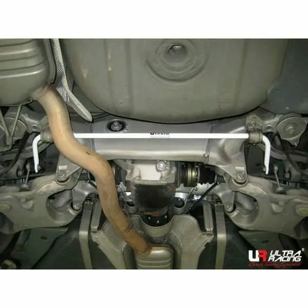 Bmw M5 E60 05-10 Ultraracing Rear Sway Bar 23Mm 1